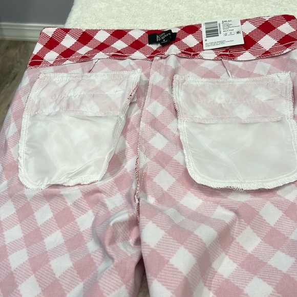 Kim Rodger’s women’s pull-on shorts with tummy control size 8, red & white. - Picture 8 of 8